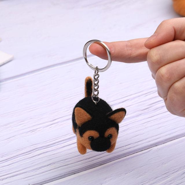 DIY Needle Felting Kit – Choose Cat or Dog Design | Beginner Wool Craft Kit | Felt Animal Keychain Set | Handmade Gift Idea