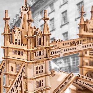 Tower Bridge Wooden Model Kit | 3D Wooden Puzzle Landmark Gift | DIY Craft Kit for Adults & Teens with LED Light | London Bridge Home Décor