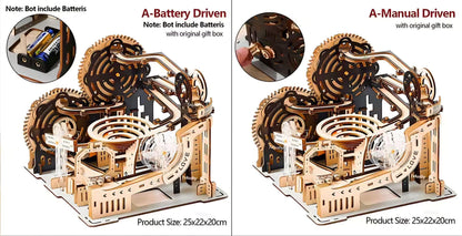 Comparison of battery-driven and manual wooden marble run versions, showing the drive mechanisms and battery compartment.