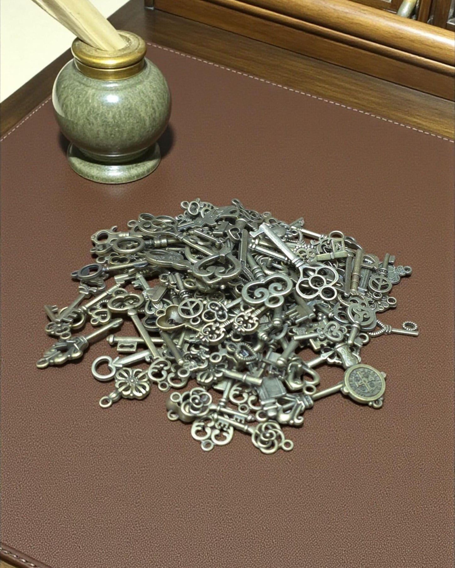 Antique Bronze Skeleton Keys Charms | Vintage Style Key Pendants | Wedding Favour, Santa Key, Scrapbooking, Jewellery Making