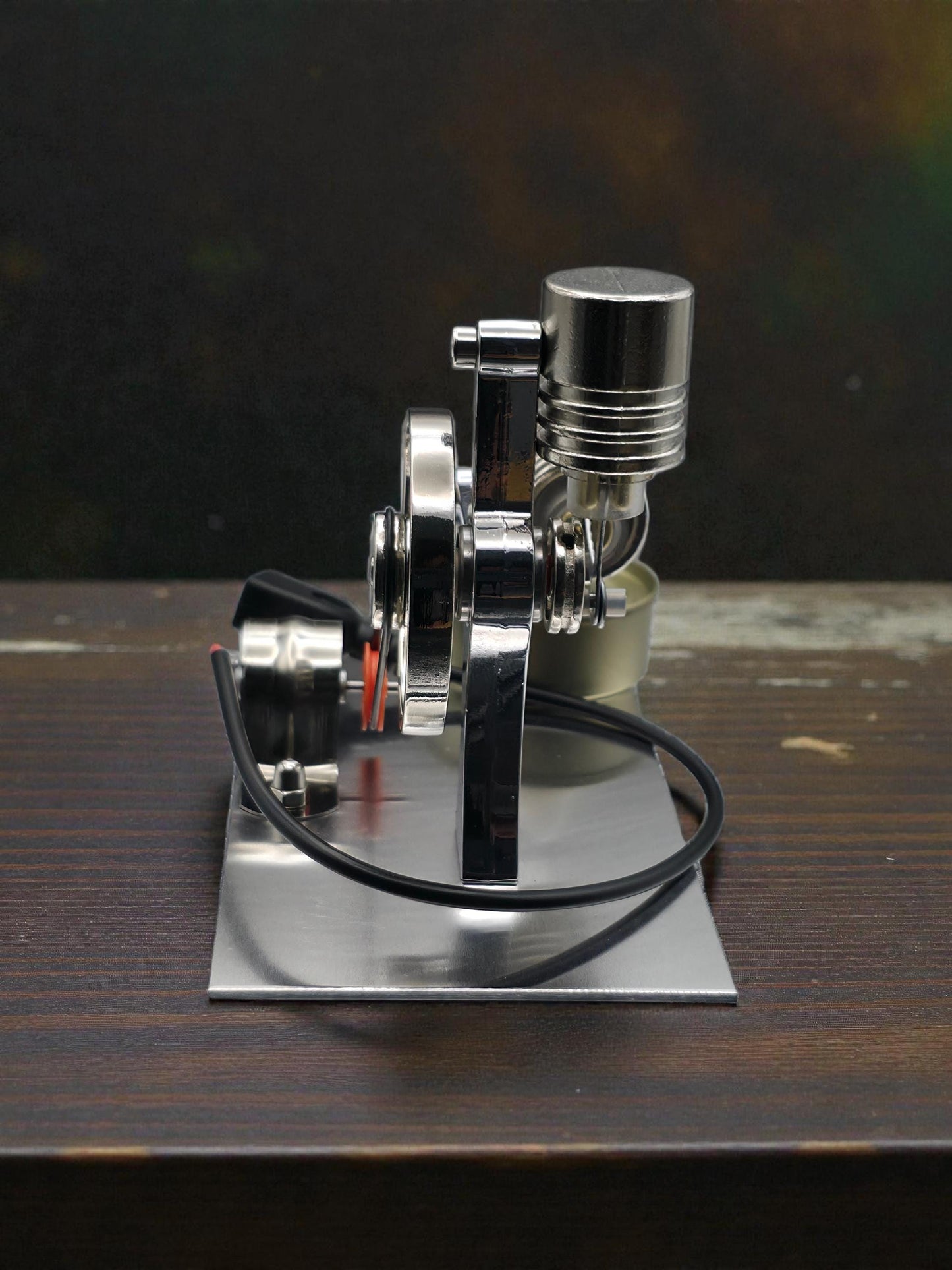 Stirling Engine Generator Model with USB Port and Flexible LED Light
