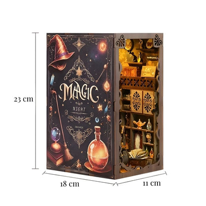 Magic Night book nook dimensions showing 23 cm height, 18 cm width and 11 cm depth.
